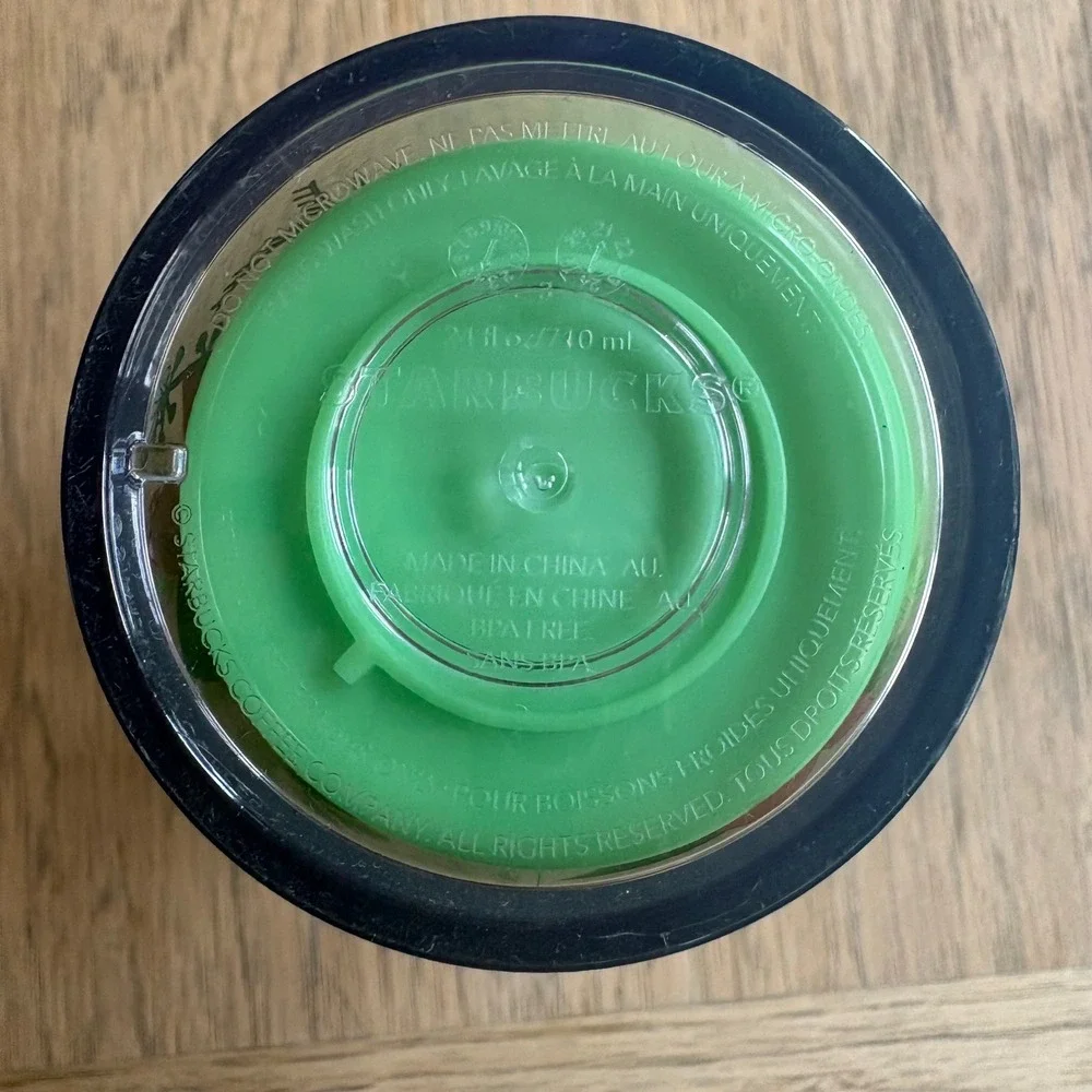 STARBUCKS‎ 2021 Ltd Edition Color Change Tumbler Green Poinsettia Holiday 24 oz